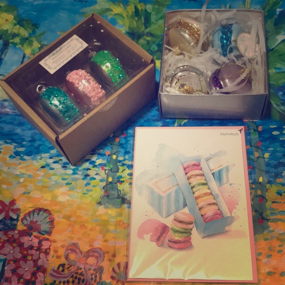 Papyrus Other - Gift of Macaroons